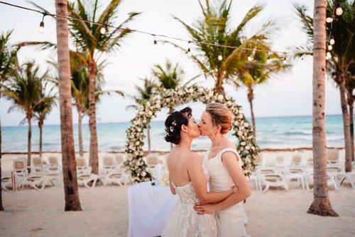 mobile - carousel-hero-element image-8